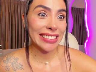 sarah-stone Live Webcam on CamSoda