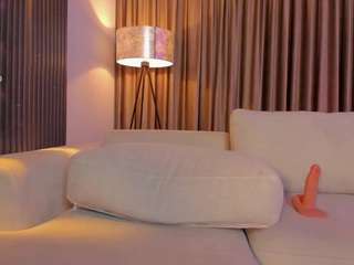sarah-stone live webcam show