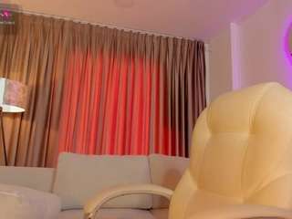 Sarah live webcam show