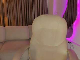 Sarah live cam preview