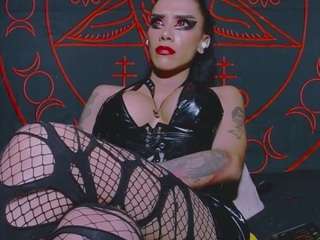 depresion-black webcam