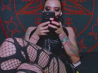 depresion-black Live Webcam on CamSoda