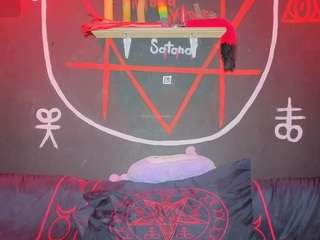 depresion-black webcam