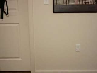 bigbootybullynisha's live room