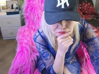 roxalanastar Live Webcam on CamSoda