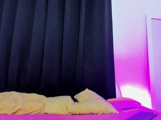 rose-and-alicia webcam