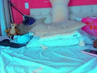 MarianaBlash live cam preview