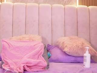 mssbombom webcam model