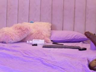 mssbombom Live Webcam on CamSoda