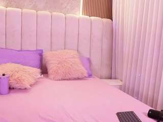 mssbombom Live Webcam on CamSoda