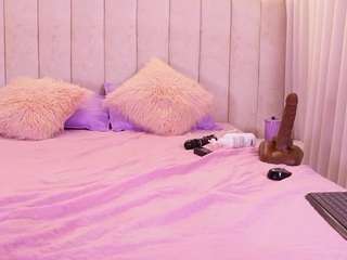 mssbombom Live Webcam on CamSoda