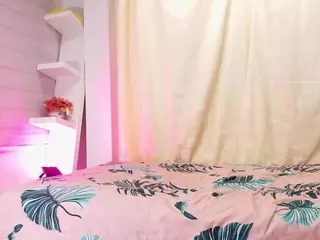 emyli_sw's Live Sex Cam Show