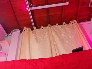 emyli_sw's Live Sex Cam Show