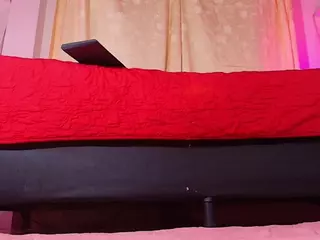 emyli_sw's Live Sex Cam Show