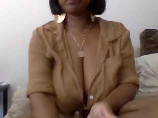 sassywithcurves100