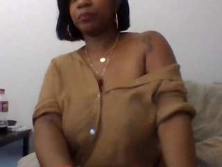 sassywithcurves100