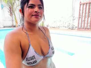 Mia_Stones