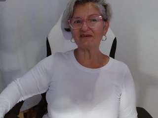 bety-cum2