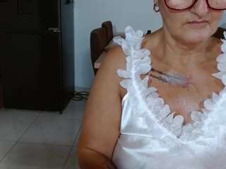 bety-cum2