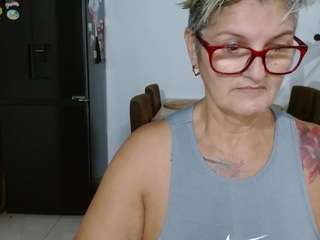 bety-cum2