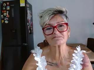 bety-cum2