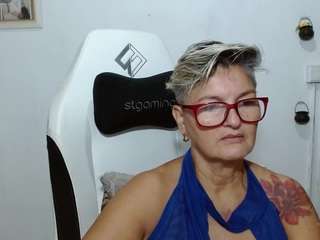 bety-cum2
