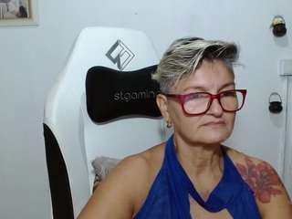 bety-cum2
