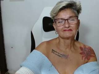 bety-cum2