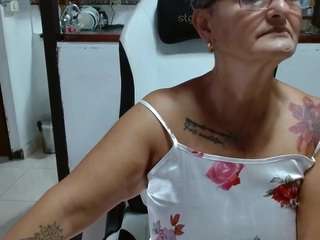 bety-cum2