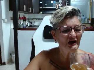 Live cam show with bety-cum2