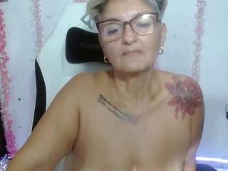 bety-cum2