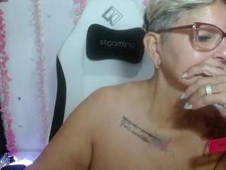 bety-cum2