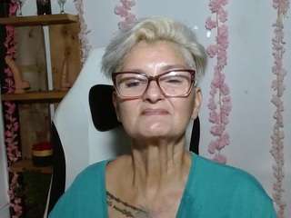 bety-cum2