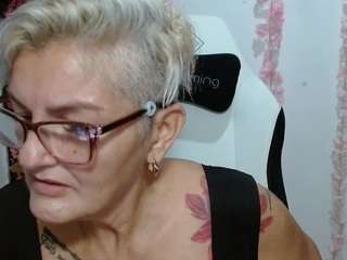 Live cam show with bety-cum2