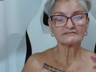 bety-cum2