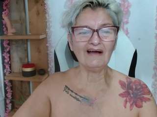 bety-cum2