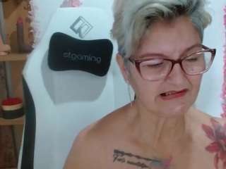 bety-cum2