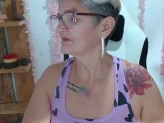 bety-cum2