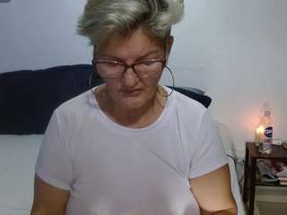 bety-cum2