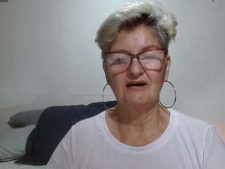 bety-cum2 live cam preview