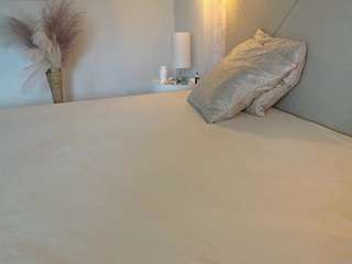 missjuliaa's CamSoda show and profile