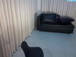 desirerodriguez Live Webcam on CamSoda