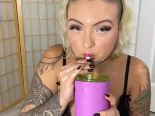 lunalynn26's Live Sex Cam Show