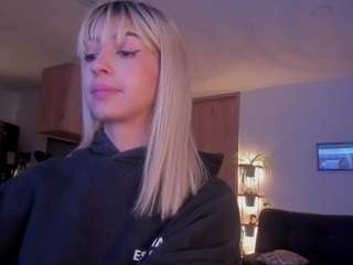 nikollmonroy live cam preview