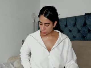 sophia-lopeez Live Webcam on CamSoda