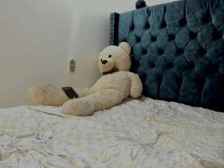 sophia-lopeez Live Webcam on CamSoda