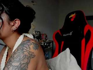 sophia-lopeez Live Webcam on CamSoda