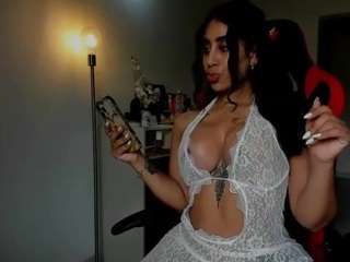 sophia-lopeez webcam