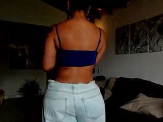 sophia-lopeez Live Webcam on CamSoda