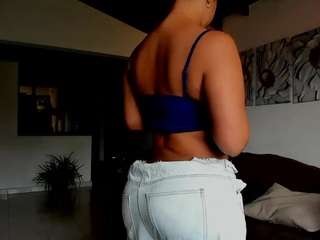 sophia-lopeez Live Webcam on CamSoda